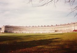 The magnificent Royal Crescent in Bath, Somerset Wallpaper