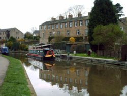 Leeds and Liverpool Canal Skipton Wallpaper