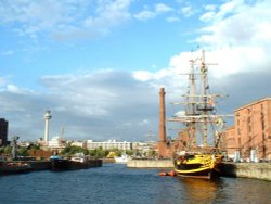 Tall ship Grand Turk in Albert dock Liverpool Wallpaper