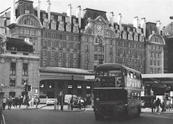 Victoria Station: London Wallpaper
