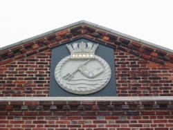 HMS Vernon Gun Wharf Keys Wallpaper