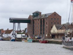 Quay side, Wells-next-the-Sea, Norfolk Wallpaper