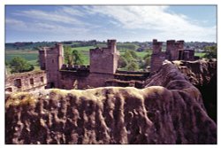 Bodiam Castle, East Sussex Wallpaper