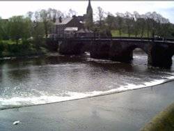 Old Dee bridge and Weir, Chester Wallpaper
