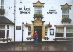 Black Swan Pub, Pickering, North Yorkshire Wallpaper