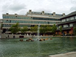 Looking across the Lake and Fountain towards the E.C. Stoner Building, Leeds University. Wallpaper