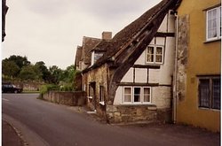 14th Century Cruck House in Lacock,  Wiltshire Wallpaper