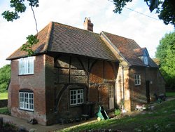 Cottage Mottisfont Wallpaper