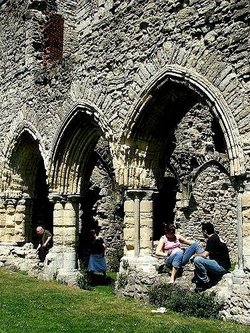 Netley Abbey 2005