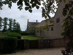Sulgrave Manor, Northamptonshire. Ancestral home of George Washington's family Wallpaper