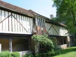 A picture of Winchester Wallpaper