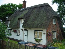 Cottage, Mottisfont Wallpaper