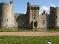 Bodiam Castle, East Sussex Wallpaper