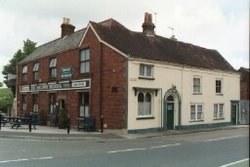 Newport, Railway Medina Tavern