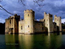 Bodiam Castle, East Sussex Wallpaper