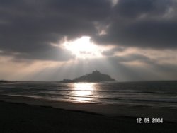 St. Michaels Mount, Cornwall, taken on a beautiful September morning Wallpaper