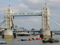 Tower Bridge on a really sunny day, London 15 August 2005 Wallpaper