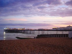 September sunset at Brighton Palace Pier. Wallpaper