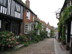 One of many pretty streets in Rye, East Sussex Wallpaper