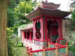 Biddulph Grange Garden - Chinese temple Wallpaper