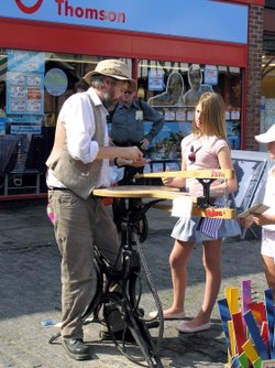 Street pedler in market at York