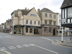 Tetbury Wallpaper