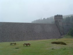 Derwent Dam
Derbyshire
Peak District Wallpaper