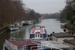 Moored boats, Oxford Wallpaper