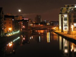 Leeds waterfront by night, 29-01-2005 Wallpaper
