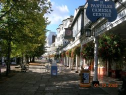 The Pantiles, Royal Tunbridge Wells, Kent Wallpaper