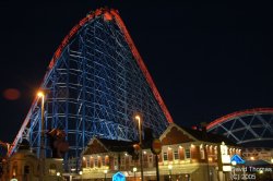 Picture of Blackpool Funfair & Big One Roller Coaster at Night in Nov 05. Wallpaper