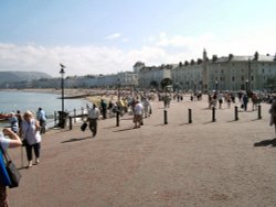 Llandudno promanade early september 2005 Wallpaper