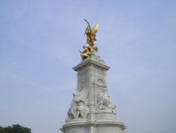 Queen Victoria Memorial Wallpaper