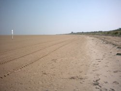Donna Nook near North Somercotes, Lincolnshire Wallpaper