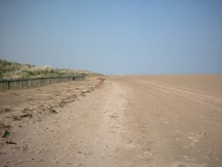 Donna Nook near North Somercotes, Lincolnshire Wallpaper