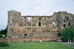 Newark Castle in Nottinghamshire Wallpaper