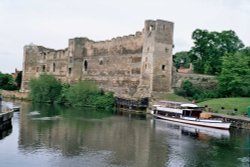Newark Castle in Nottinghamshire Wallpaper