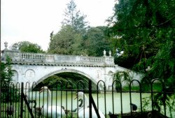 London - Chiswick House, Sept 2002