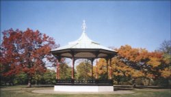 Greenwich Park Bandstand in Autumn 2003 Wallpaper
