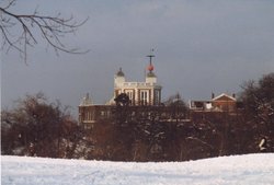Royal Observatory Greenwich in the snow of 1990 Wallpaper