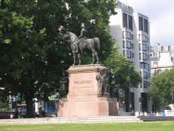 wellington arch , london