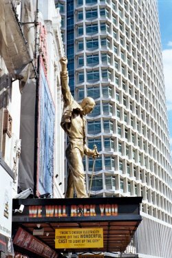 London - Tottenham Court Road, June 2005