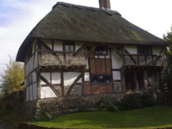 Yeoman's Cottage near Chichester, West Sussex Wallpaper