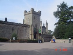 ALTON TOWERS, STAFFORDSHIRE Wallpaper