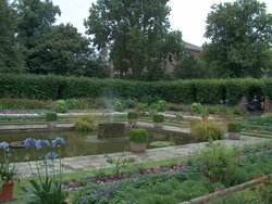 Garden at Kensington castle Wallpaper