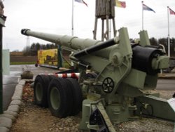 A Long Range Artillery Piece, Eden Camp, Malton, North Yorkshire. Wallpaper