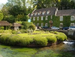 Bibury, Gloucestershire. Wallpaper