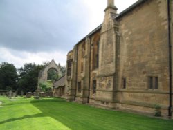 Southwell Minster Grounds, Nottinghamshire Wallpaper