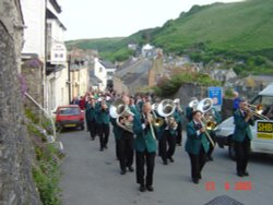 Port Isaac, Cornwall - dancing up the hill to 