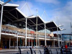 Bars on the waterfront at Gunwharf Quays.

Taken: 20th March 2006 Wallpaper